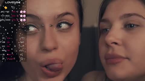 Nelly and Mari online show from 02-25-25, 01:28