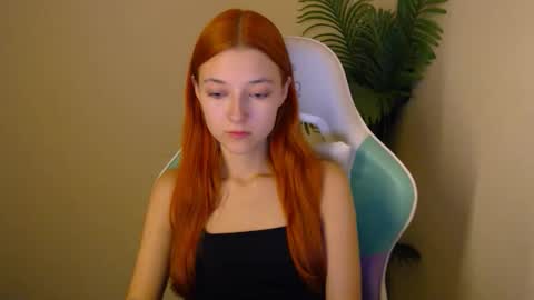 Vivien online show from 11-10-25, 07:24