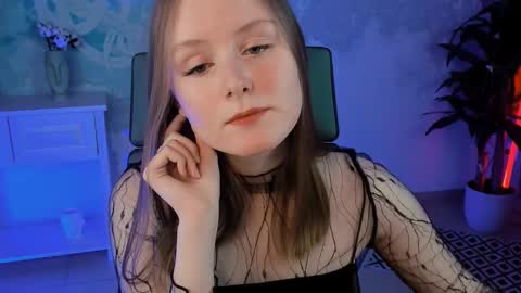 Snapshot of vivienleeigh chatting on 02-11-25, 04:13 Vivien online show from 02-11-25, 04:13