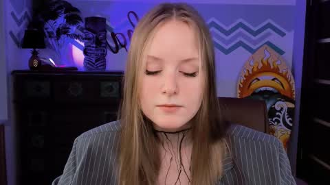 Snapshot of vivienleeigh chatting on 02-23-25, 09:11 Vivien online show from 02-23-25, 09:11