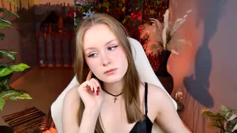 Vivien online show from 03-10-26, 05:56