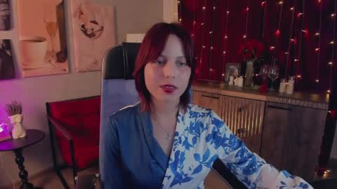 Vivienne  online show from 05-11-26, 02:45