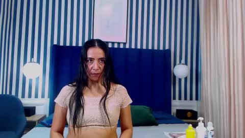 Vivian  online show from 09-20-25, 01:01