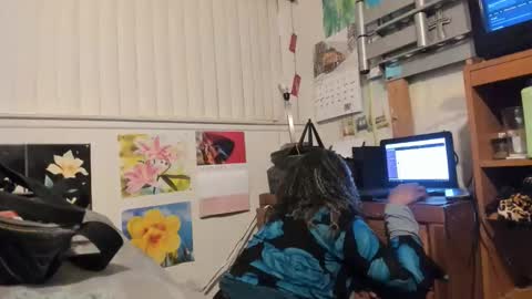 Snapshot of vixenfyre chatting on 02-27-26, 03:39 Vixen Fyre online show from 02-27-26, 03:39