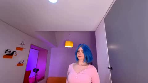 Polly  Online mostly at 9pm-2am UK Time online show from 02-20-25, 06:35