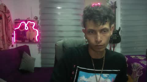 Snapshot of vl21cm chatting on 09-17-25, 06:59 vl21cm online show from 09-17-25, 06:59