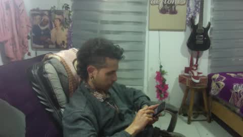 Snapshot of vl21cm chatting on 09-24-25, 07:23 vl21cm online show from 09-24-25, 07:23