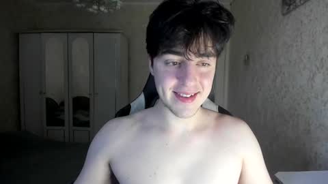 Snapshot of vlad1605 chatting on 11-15-25, 12:56 Martin online show from 11-15-25, 12:56