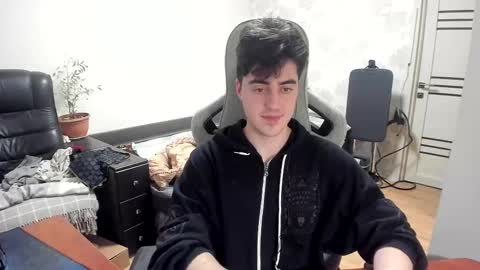 Snapshot of vlad1605 chatting on 12-05-25, 01:58 Martin online show from 12-05-25, 01:58