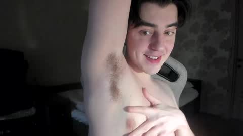 Snapshot of vlad1605 chatting on 05-11-26, 02:45 Martin online show from 05-11-26, 02:45