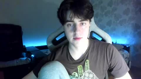 Snapshot of vlad1605 chatting on 06-20-26, 01:09 Martin online show from 06-20-26, 01:09