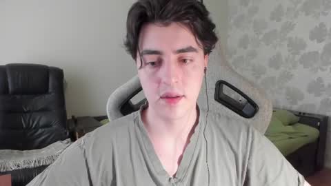 Snapshot of vlad1605 chatting on 07-15-26, 09:36 Martin online show from 07-15-26, 09:36