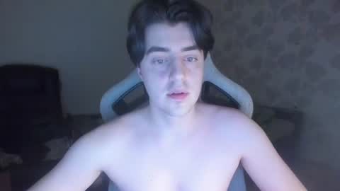 Snapshot of vlad1605 chatting on 07-31-26, 05:01 Martin online show from 07-31-26, 05:01
