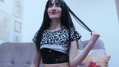 LOLA online show from 10-18-25, 02:14