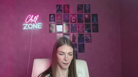 Snapshot of vladaseduction chatting on 01-07-26, 12:29 Vlada online show from 01-07-26, 12:29