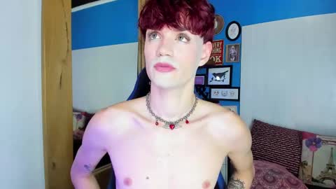 Snapshot of vladhellsing4 chatting on 01-06-25, 02:36 Vlad online show from 01-06-25, 02:36