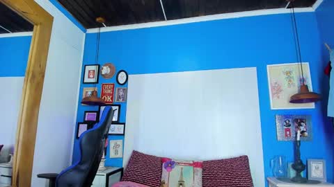 Snapshot of vladhellsing4 chatting on 01-07-25, 04:59 Vlad online show from 01-07-25, 04:59