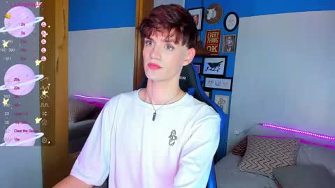 Snapshot of vladhellsing4 chatting on 01-29-25, 02:42 Vlad online show from 01-29-25, 02:42