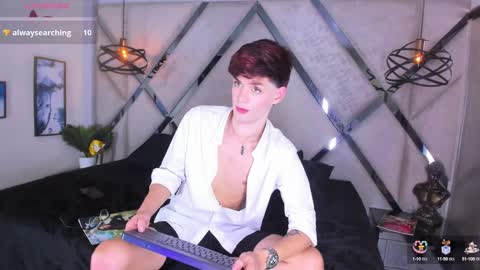 Snapshot of vladhellsing4 chatting on 02-01-25, 02:56 Vlad online show from 02-01-25, 02:56