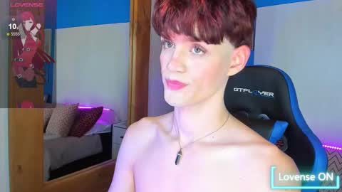 Snapshot of vladhellsing4 chatting on 02-03-25, 02:55 Vlad online show from 02-03-25, 02:55