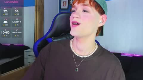 Snapshot of vladhellsing4 chatting on 09-11-25, 02:28 Vlad online show from 09-11-25, 02:28