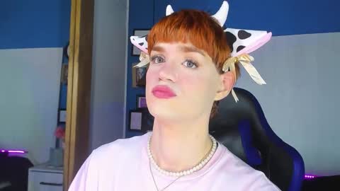 Snapshot of vladhellsing4 chatting on 09-18-25, 02:41 Vlad online show from 09-18-25, 02:41