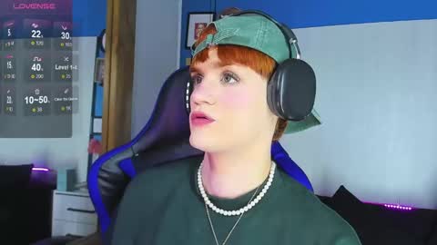 Snapshot of vladhellsing4 chatting on 09-21-25, 03:24 Vlad online show from 09-21-25, 03:24