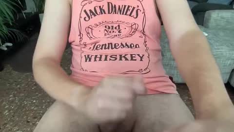 Snapshot of vndercamsell chatting on 09-21-25, 09:22 playtoguetherlove online show from 09-21-25, 09:22