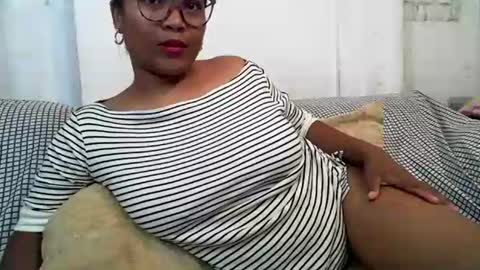 voagelle online show from 02-13-25, 06:38