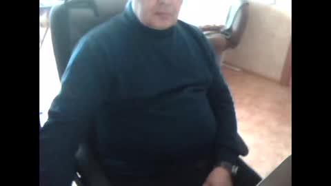 Snapshot of vodila3001 chatting on 02-05-26, 05:45 vodila3001 online show from 02-05-26, 05:45