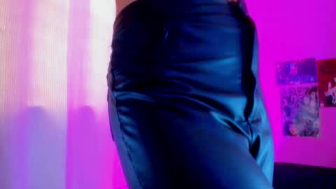 Gabriela online show from 05-25-26, 07:20