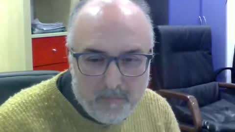 Snapshot of volpi72 chatting on 12-05-24, 06:44 volpi72 online show from 12-05-24, 06:44