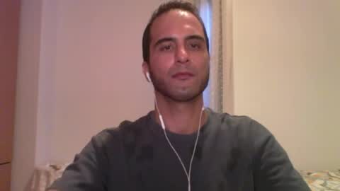 Snapshot of volve5 chatting on 08-09-26, 03:23 volve5 online show from 08-09-26, 03:23
