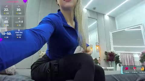 von_dee online show from 09-26-25, 05:22