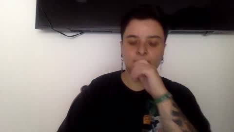 Snapshot of voodkha chatting on 01-09-26, 05:04 Danny and Ale online show from 01-09-26, 05:04