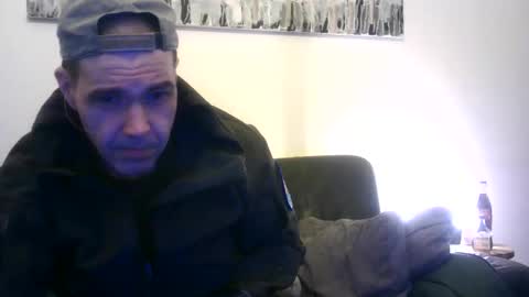 Snapshot of voyeuredeluxe chatting on 02-20-26, 11:49 voyeuredeluxe online show from 02-20-26, 11:49