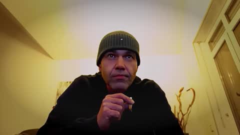 Snapshot of voyeuredeluxe chatting on 02-24-26, 12:52 voyeuredeluxe online show from 02-24-26, 12:52