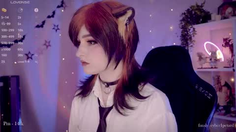 Snapshot of vronnier chatting on 11-29-25, 03:26 vronnier online show from 11-29-25, 03:26