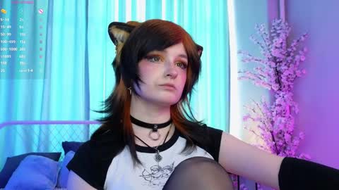 Snapshot of vronnier chatting on 05-22-26, 04:23 vronnier online show from 05-22-26, 04:23