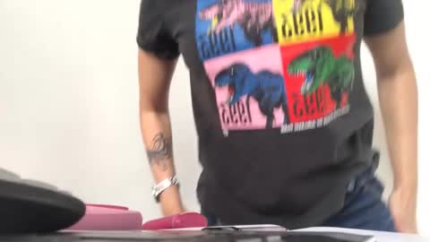 vsantini_ online show from 03-01-25, 03:38