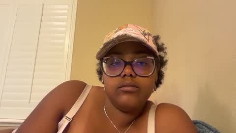 Lauren online show from 04-23-26, 06:03