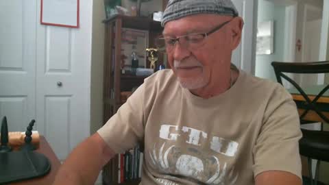 Snapshot of vueuorme chatting on 02-09-25, 03:01 Vueuorme online show from 02-09-25, 03:01