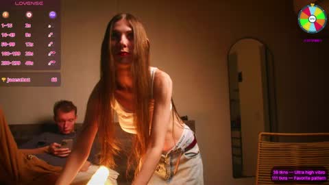 Snapshot of vundersex chatting on 05-29-26, 02:15 Eva and Franklin online show from 05-29-26, 02:15