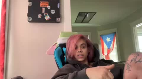 Snapshot of vveejay48826 chatting on 10-14-25, 05:58 vveejay online show from 10-14-25, 05:58