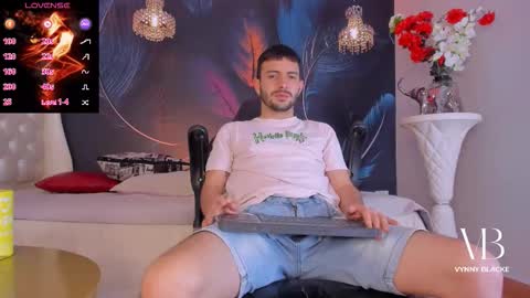 Vynny Blacke online show from 11-19-25, 09:15