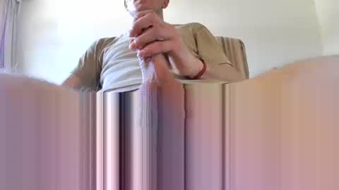 Snapshot of vype121 chatting on 01-16-26, 10:41 vype121 online show from 01-16-26, 10:41