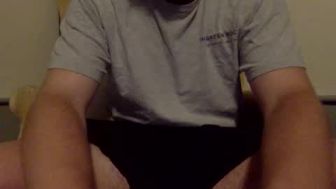 Snapshot of w988358 chatting on 05-18-26, 01:02 w111111 online show from 05-18-26, 01:02