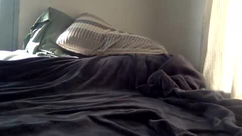 Snapshot of w988358 chatting on 05-19-26, 07:53 w111111 online show from 05-19-26, 07:53