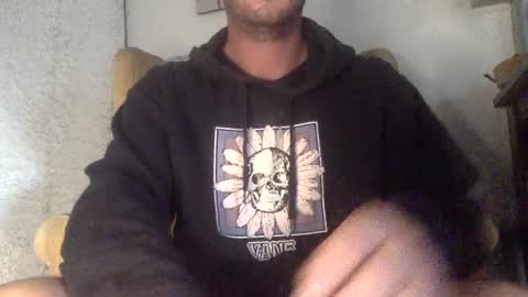 Snapshot of w988358 chatting on 07-13-26, 05:05 w111111 online show from 07-13-26, 05:05