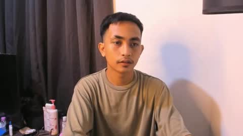 Snapshot of wade_son chatting on 07-13-26, 01:14 WADE online show from 07-13-26, 01:14